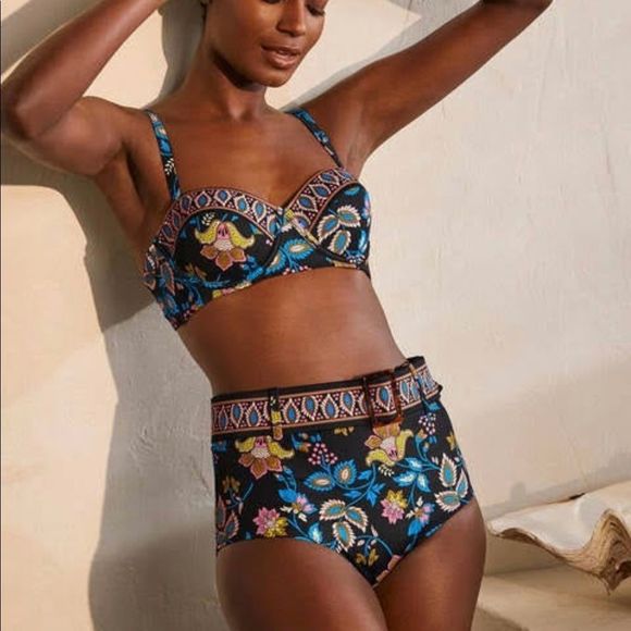 Boden Women's Chartreuse, Painted
Foliage Kythira Belted Bikini Bottoms
Size 12 - Picture 1 of 11